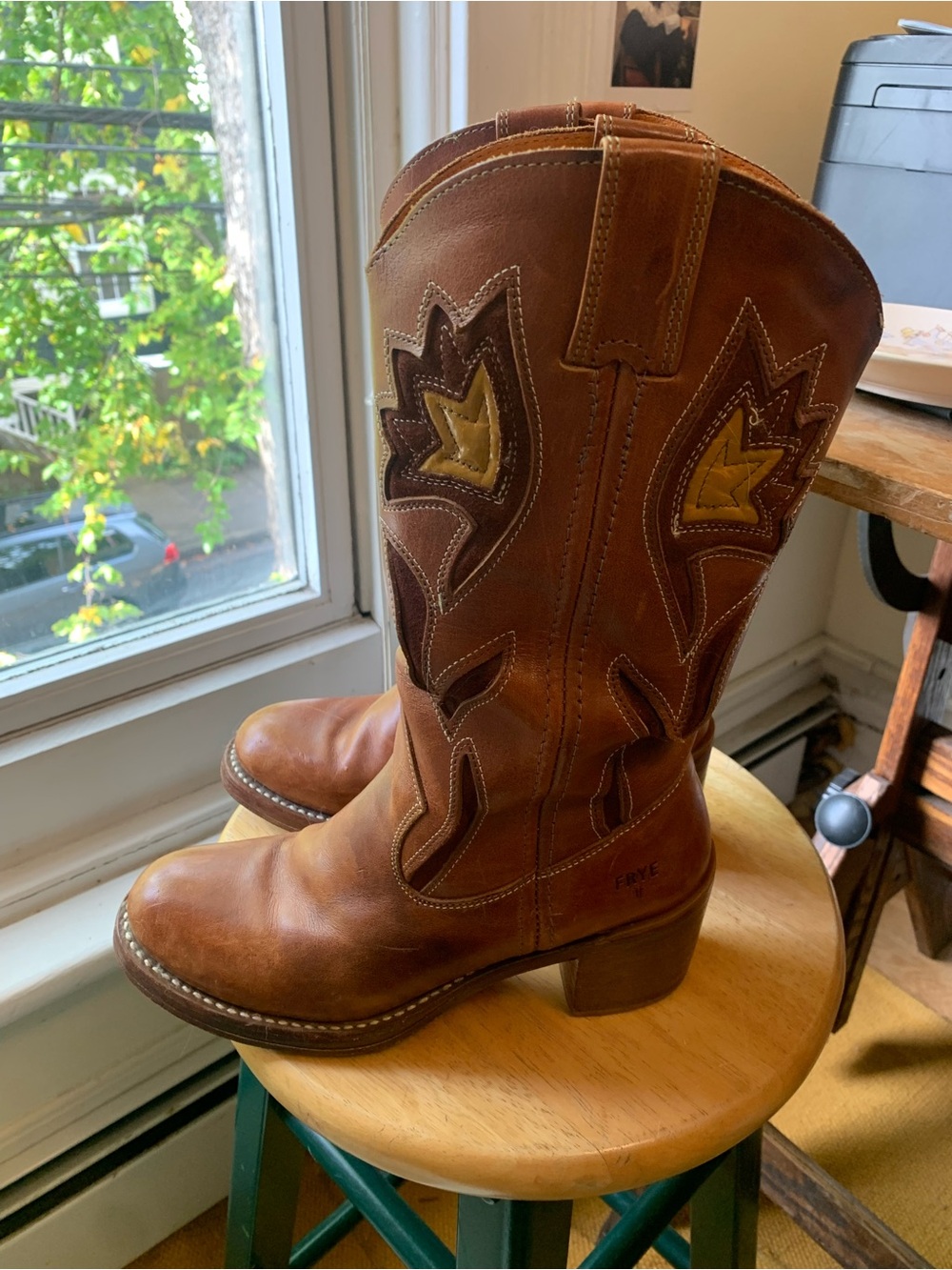Frye Brown Leather Embroidered Western Heeled Boots